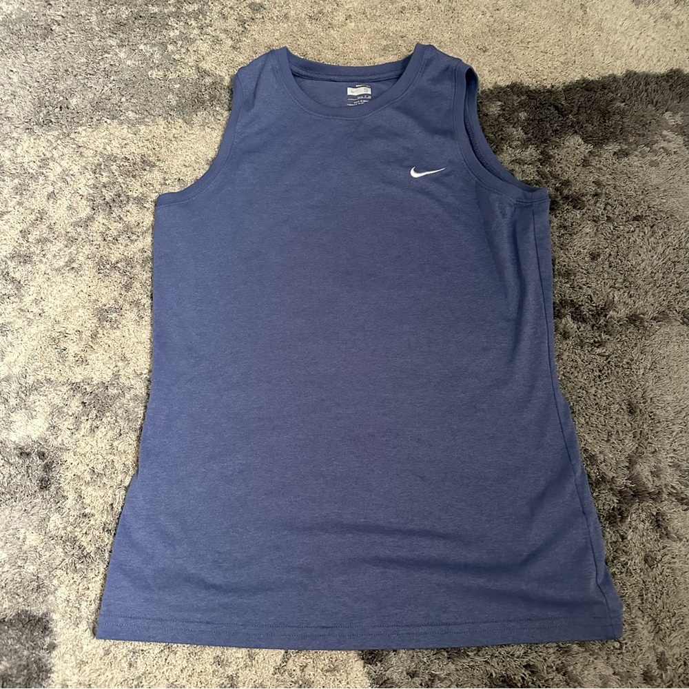BLUE NIKE SLEEVELESS WORKOUT SHIRT